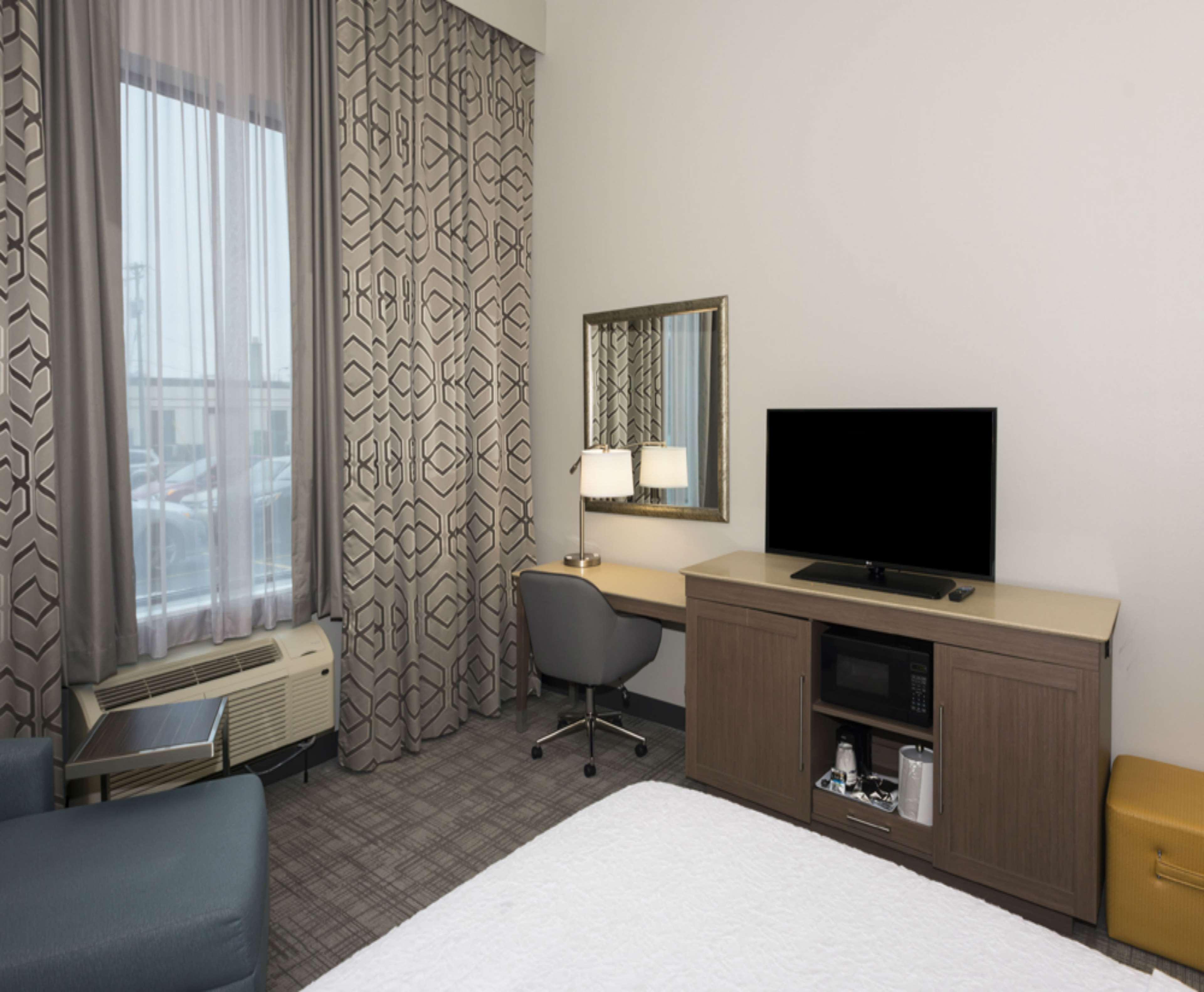Hampton Inn And Suites Minneapolis University Area, Mn Εξωτερικό φωτογραφία