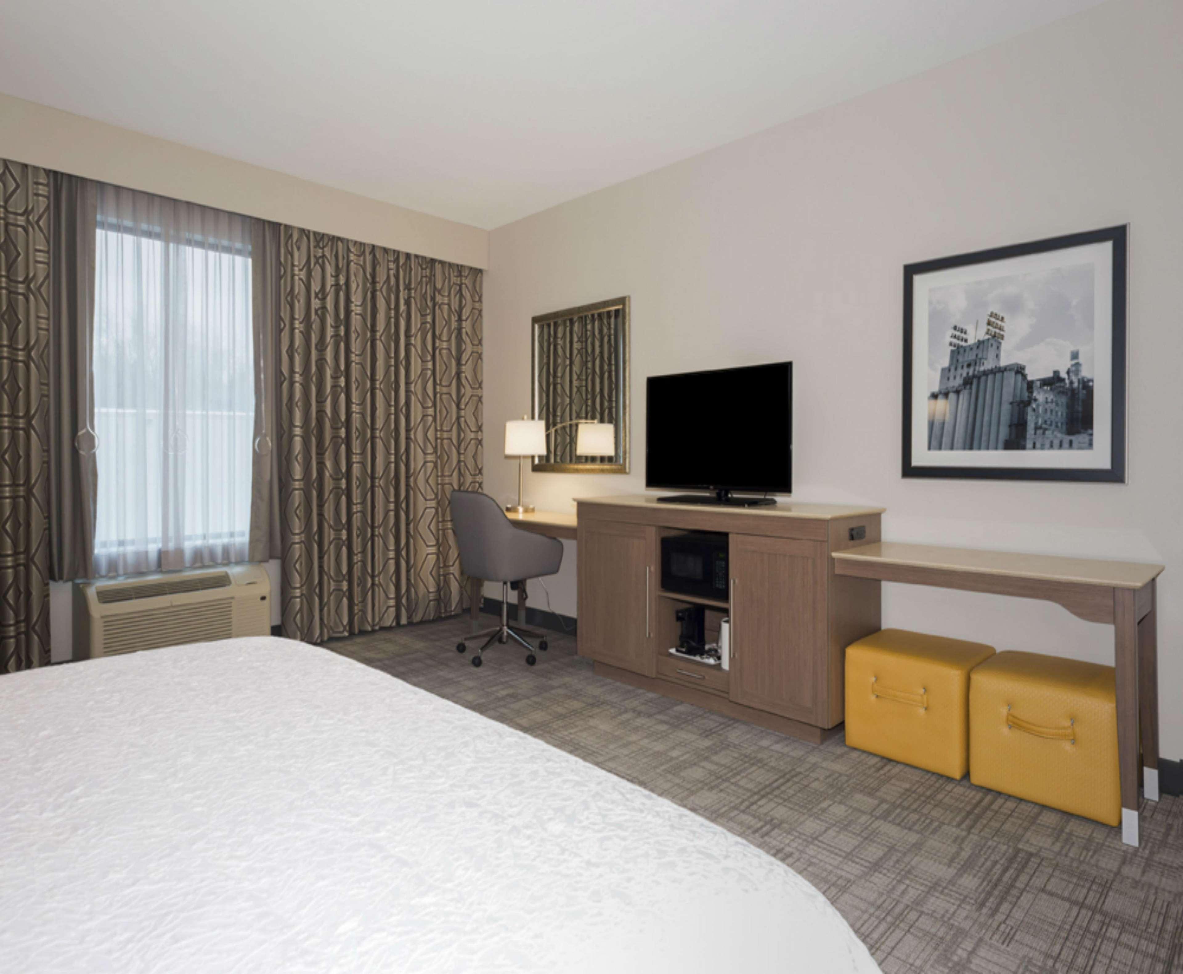 Hampton Inn And Suites Minneapolis University Area, Mn Εξωτερικό φωτογραφία